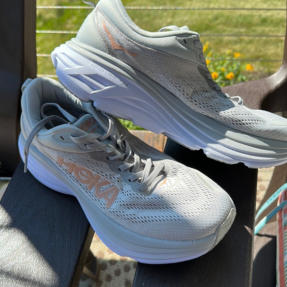 Women’s Hoka Bondi 8 size 8 1/2 wide
